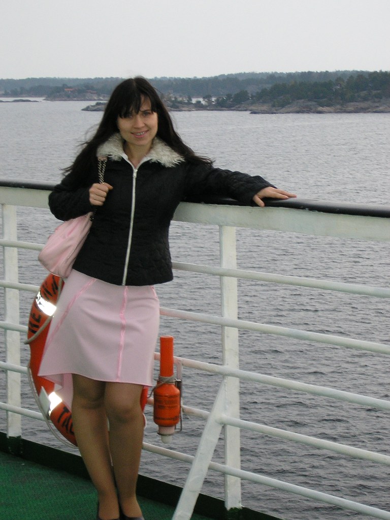 Amelie black.jpg