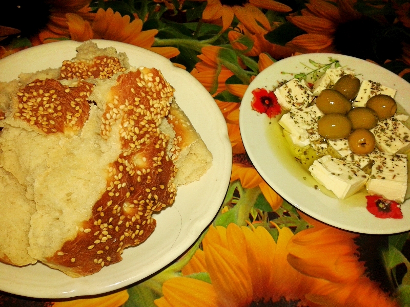 lagana un feta.jpg