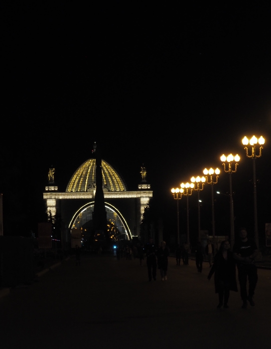 photostudio_1569354899275.jpg