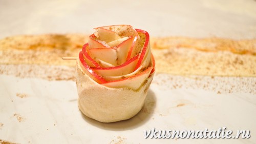 apple-rose-3.jpg