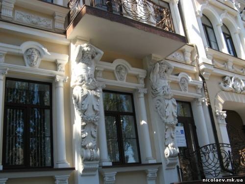 Николаев. атланты