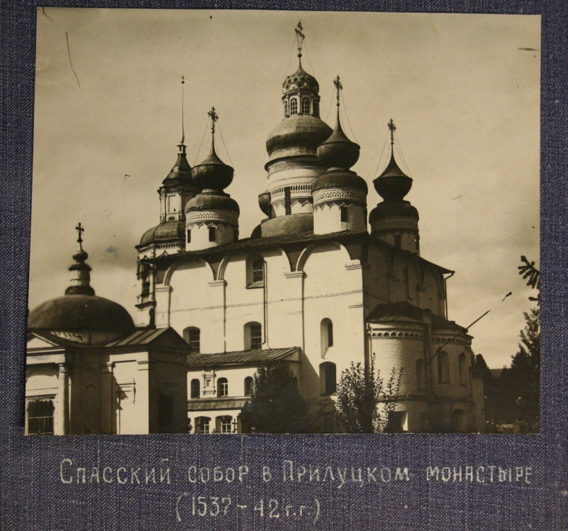 Тут я живу, чему несказанно рада.