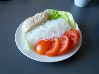 Рисовая лапша с куриной грудкой