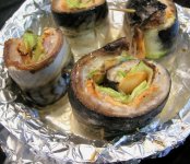 Рулетики из скумбрии с кабачками и морковью