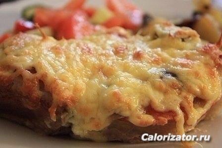 Мясо в фольге с грибами и помидорами