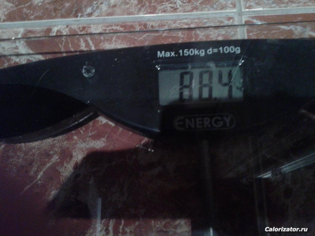 884